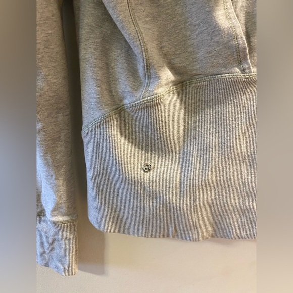 Lululemon zip up - Picture 7 of 8